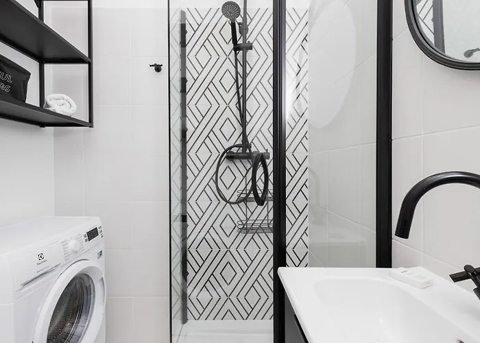 Marina Corner By Renters شقة