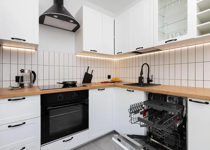 Marina Corner By Renters شقة *