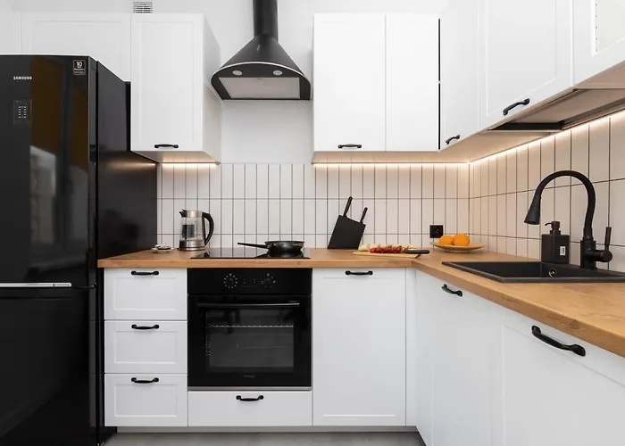 Marina Corner By Renters شقة *